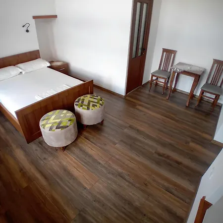 Celo 3* Gjirokastër