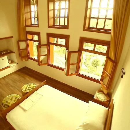 Celo Hotel