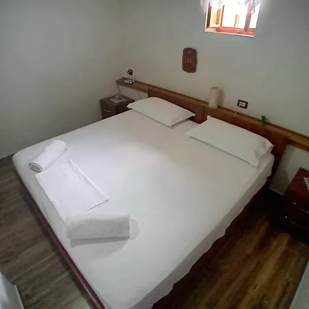 Celo 3* Gjirokastër