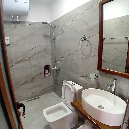 Celo Отель Гирокастра